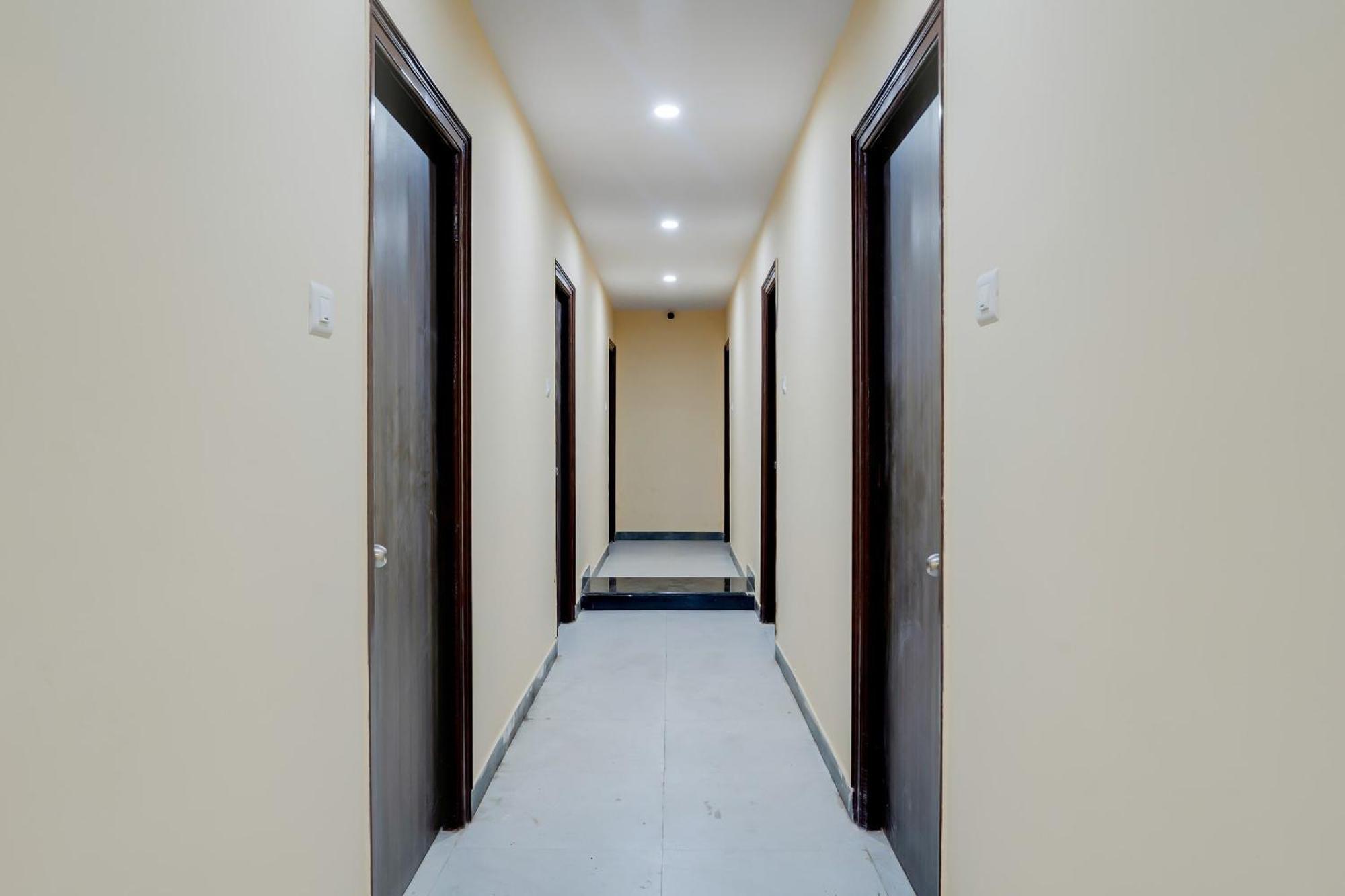 Hotel O Alekhya Residency Cafe Bahar Sururnagar Zewnętrze zdjęcie