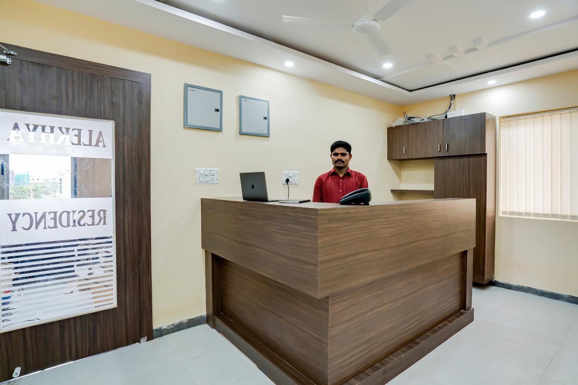 Hotel O Alekhya Residency Cafe Bahar Sururnagar Zewnętrze zdjęcie
