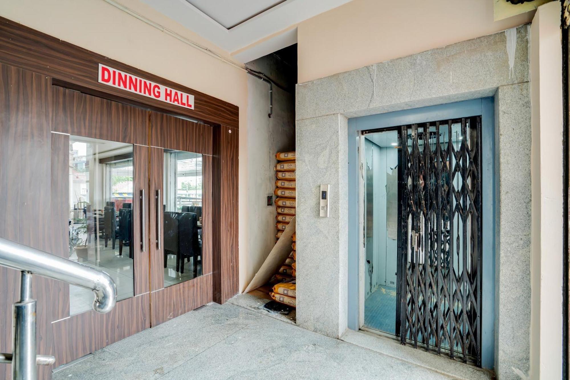 Hotel O Alekhya Residency Cafe Bahar Sururnagar Zewnętrze zdjęcie